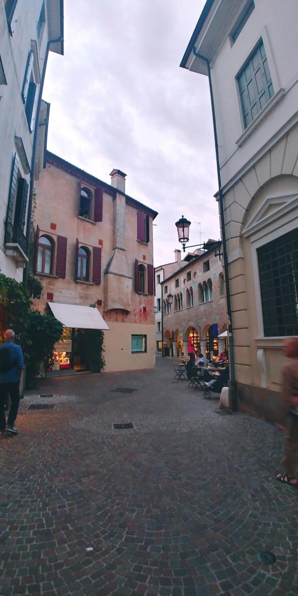 Ferienwohnung Ampi Spazi, A Piedi In Centro. Treviso Exterior foto